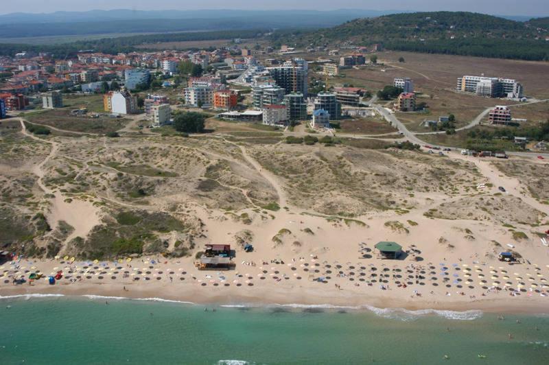 Хотел Калипсо Блу Primorsko Exterior foto